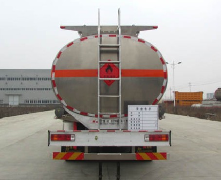 解放J6前四后八鋁合金油罐車圖片