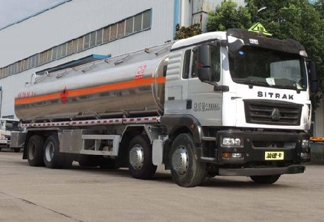 重汽汕德卡前四后八鋁合金油罐車圖片