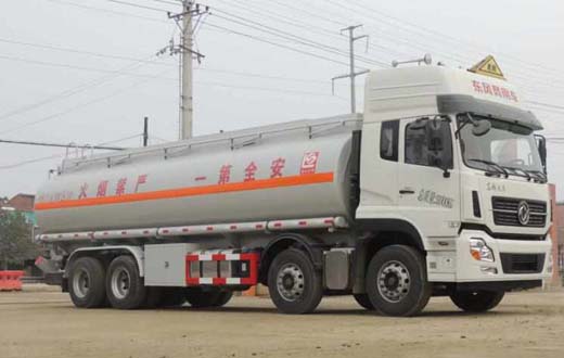 東風天龍前四后八油罐車圖片